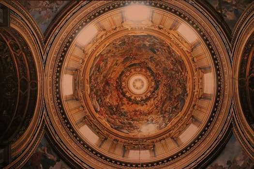 Renesanční Inspirace v Moderním Umění: Odlišnosti a Paralely